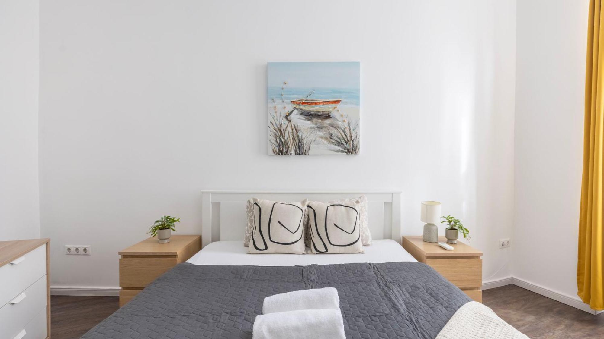 Exclusive & Grand Next To The Fashion St' Apartment *